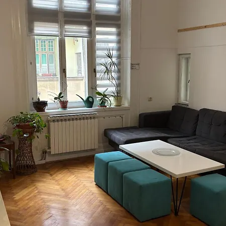 Centre Apartment-3 Bedroom, Vjecna Vatra *